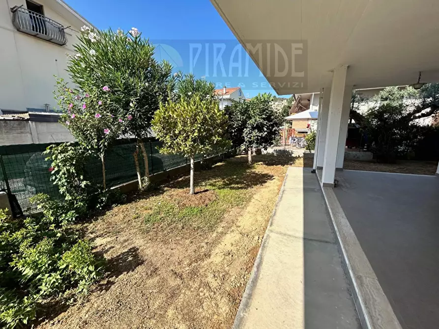 Immagine 28 di Casa indipendente in vendita  in VIA della Resistenza a Tortoreto