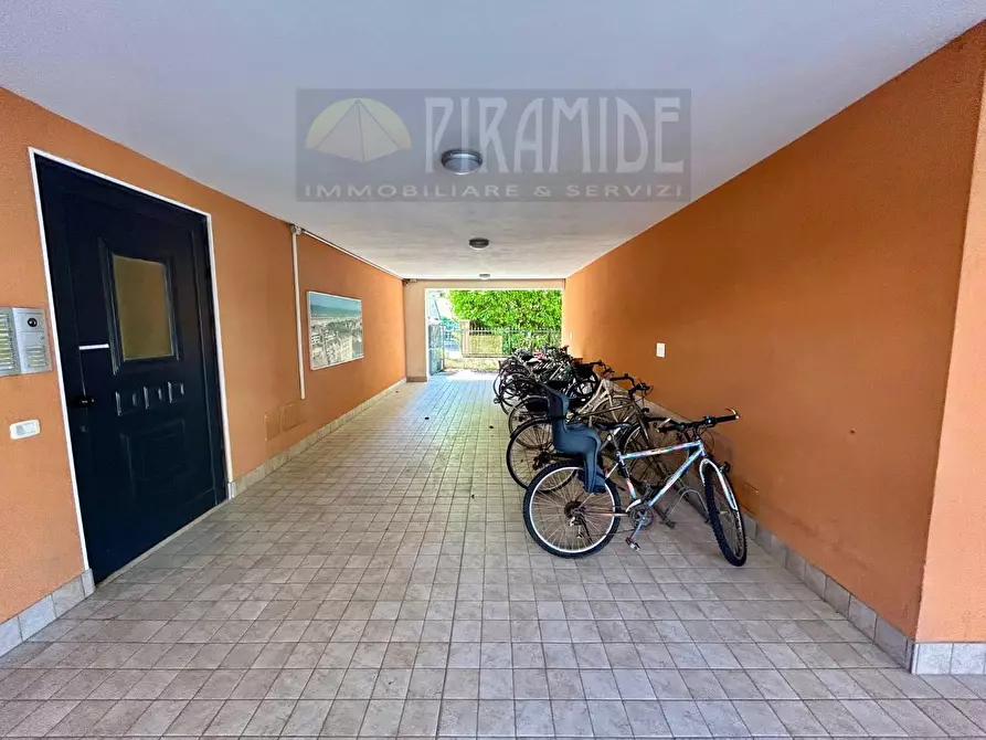 Immagine 24 di Appartamento in vendita  in VIA Firenze a Tortoreto