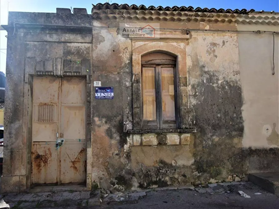 Immagine 1 di Casa indipendente in vendita  in Galeno 20 a Avola