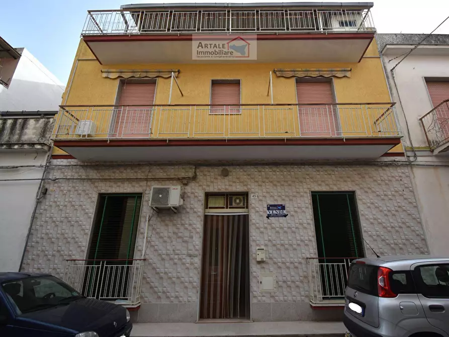 Immagine 1 di Casa indipendente in vendita  in Tito Speri 45 a Avola