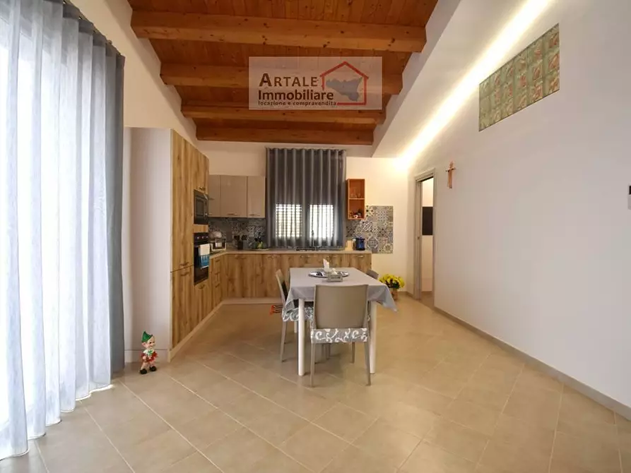 Immagine 9 di Villa in vendita  in VIA Amendola a Avola
