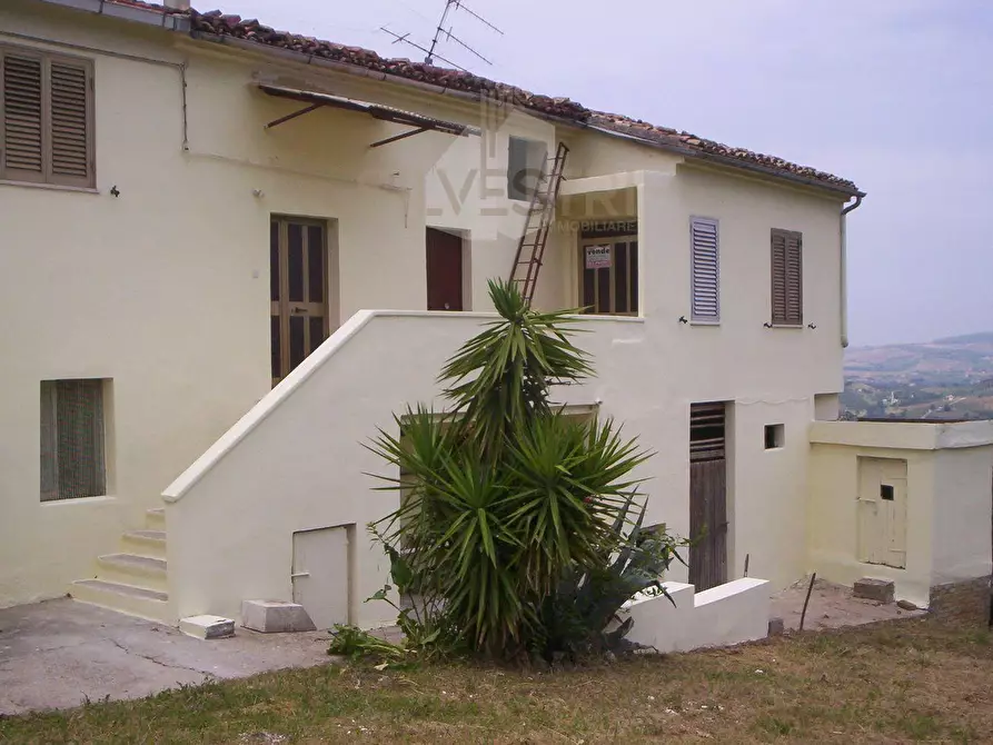 Immagine 1 di Casa bifamiliare in vendita  in STRADA Strada Provinciale 75, 34--39 0 a Penne