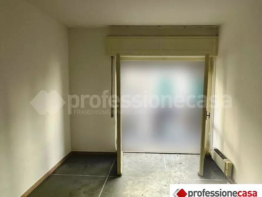 Immagine 1 di Ufficio in affitto  in Via Della Madonna a Livorno