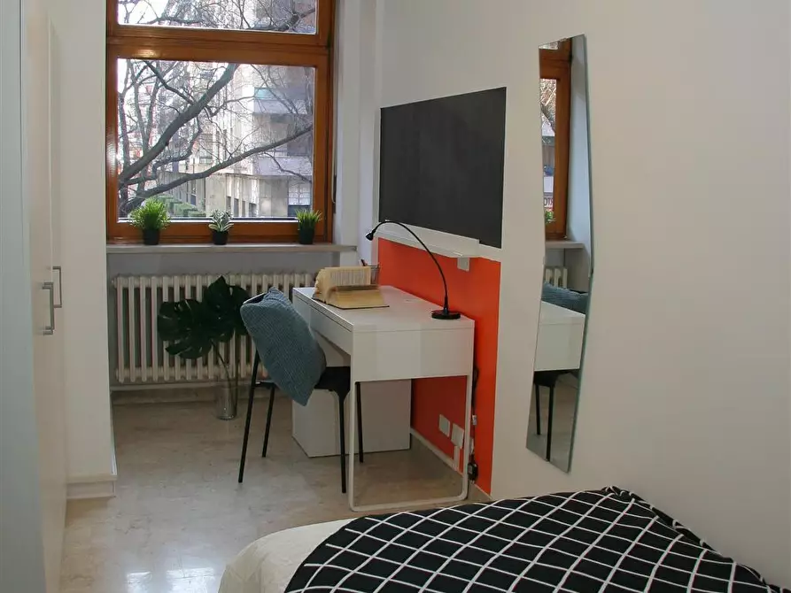 Immagine 2 di Stanza singola in affitto  in Corso Peschiera 354 a Torino