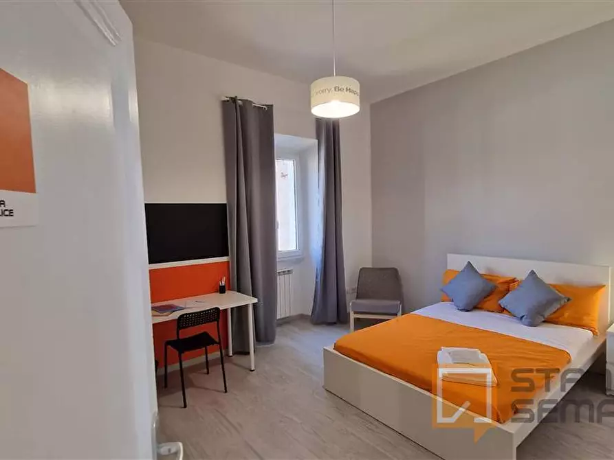 Immagine 2 di Stanza singola in affitto  in Via Ostiense, 343 a Roma