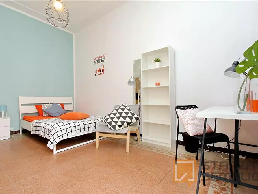 Immagine 2 di Stanza singola in affitto  in Via di Villa Koch 4 a Roma