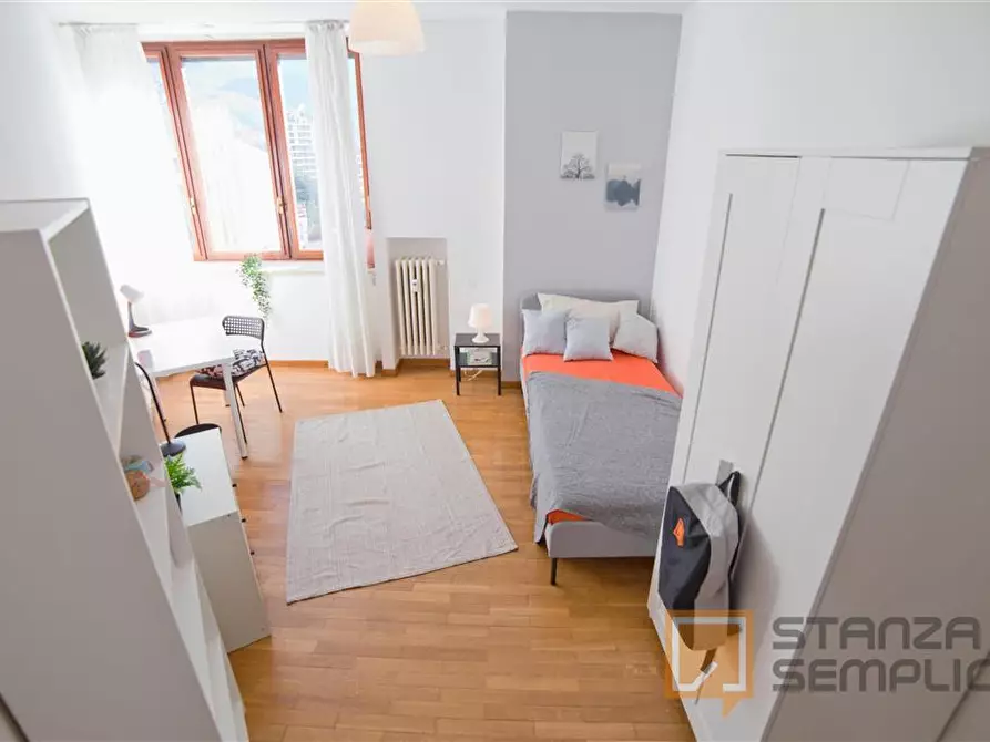 Immagine 6 di Stanza singola in affitto  in Via Resinelli 12 a Lecco