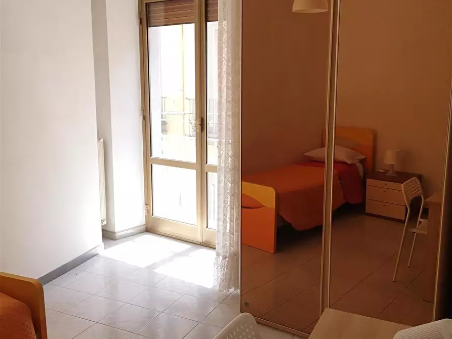 Immagine 2 di Stanza singola in affitto  in Via Francesco Saverio Correra 222 a Napoli