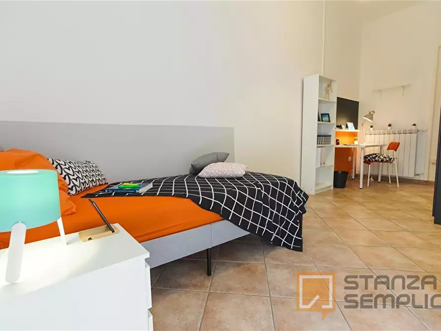 Immagine 3 di Stanza singola in affitto  in Via Pignasecca n. 15  a Napoli