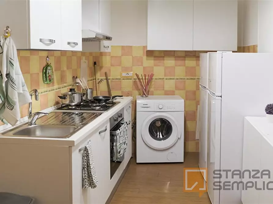 Immagine 6 di Stanza singola in affitto  in Via Enrico Pessina n. 15 a Napoli