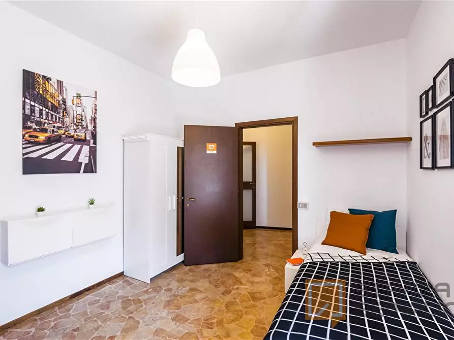 Immagine 2 di Stanza singola in affitto  in Via SUARDI 6 - INTERNO 1 a Bergamo