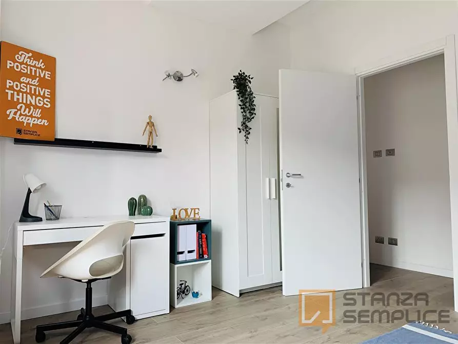 Immagine 4 di Stanza singola in affitto  in Corso Peschiera n.248 a Torino