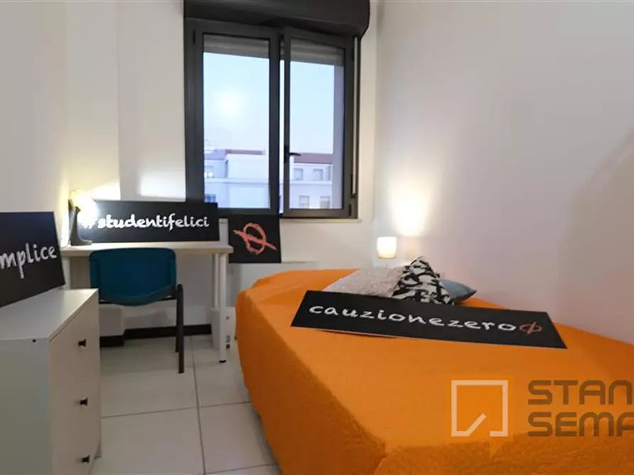 Immagine 2 di Stanza singola in affitto  in Via Michele Coppino SNC - interno piazza 26 (2°P e 3°P) a Sassari