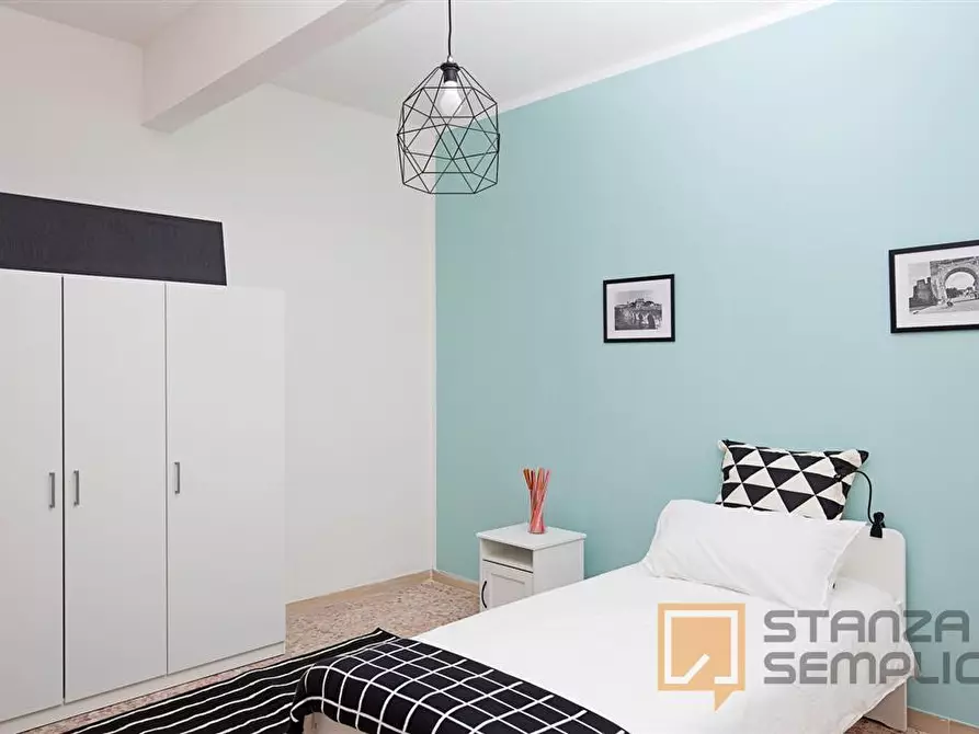 Immagine 2 di Stanza singola in affitto  in VIA BASTIONI SETTENTRIONALI, 49 a Rimini