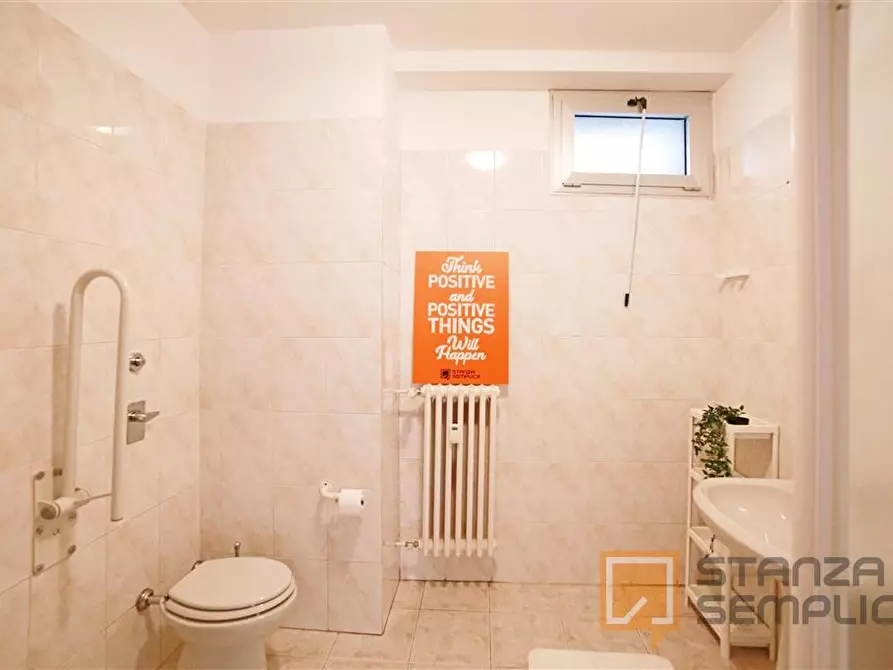 Immagine 13 di Stanza singola in affitto  in Via Como 10 a Lecco