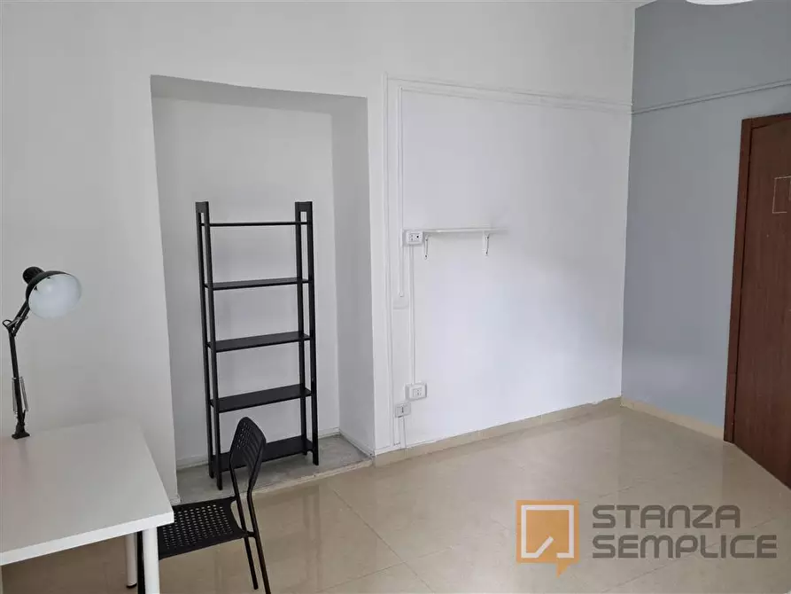 Immagine 4 di Stanza singola in affitto  in Via Pietro Trinchera n. 4 a Napoli