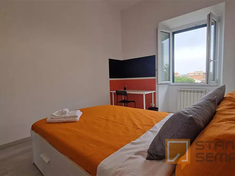 Immagine 2 di Stanza singola in affitto  in Via Ostiense, 343 a Roma