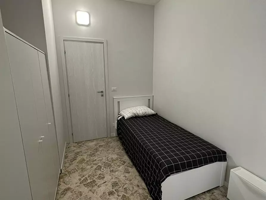 Immagine 2 di Stanza singola in affitto  in Via Brennero 31 / A a Bari