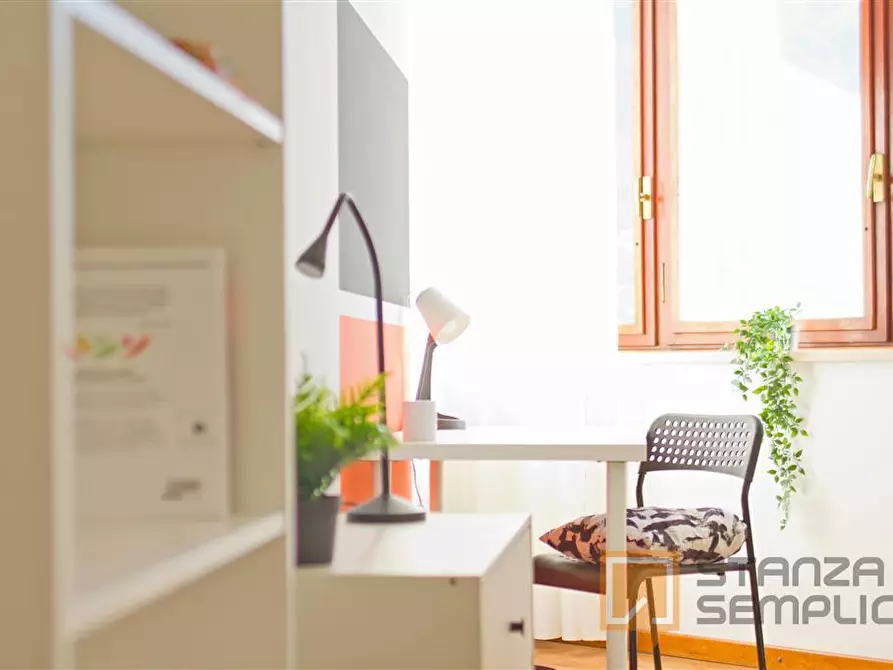 Immagine 5 di Stanza singola in affitto  in Via Resinelli 12 a Lecco