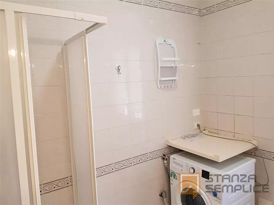 Immagine 10 di Stanza singola in affitto  in PIAZZA TONIOLO 5L a Pisa