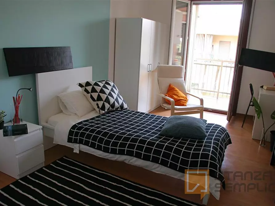 Immagine 2 di Stanza singola in affitto  in Via Palmiro Togliatti 23 a Torino