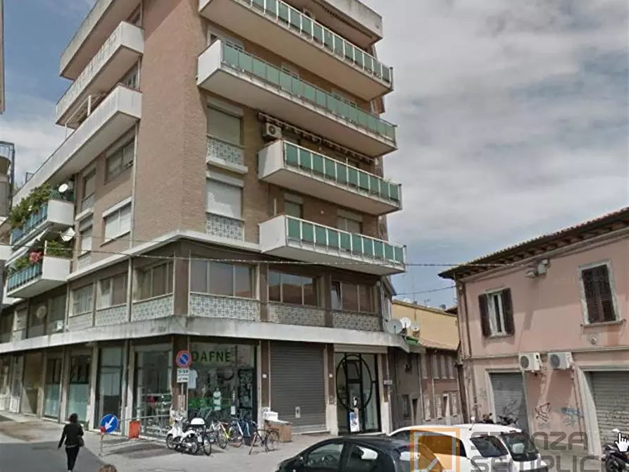 Immagine 12 di Stanza singola in affitto  in VIA CARLO CATTANEO, 20 a Rimini