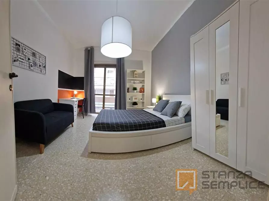 Immagine 3 di Stanza singola in affitto  in Piazza Cardinal Ferrari, 2 a Roma