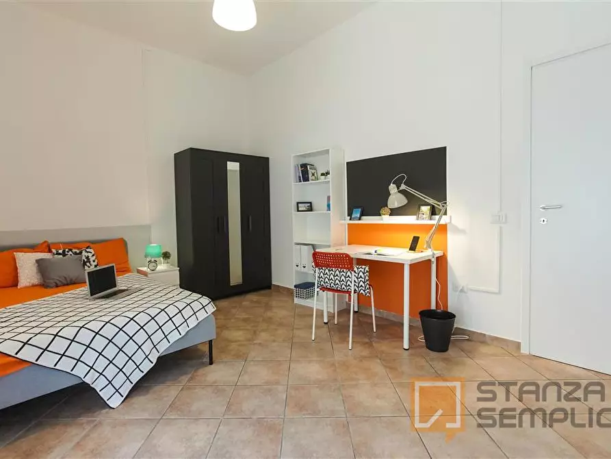 Immagine 3 di Stanza singola in affitto  in Via Pignasecca n. 15  a Napoli