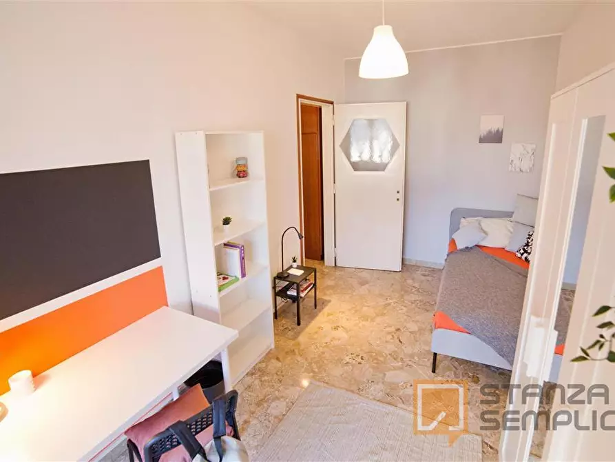 Immagine 7 di Stanza singola in affitto  in Via Resinelli 12 a Lecco