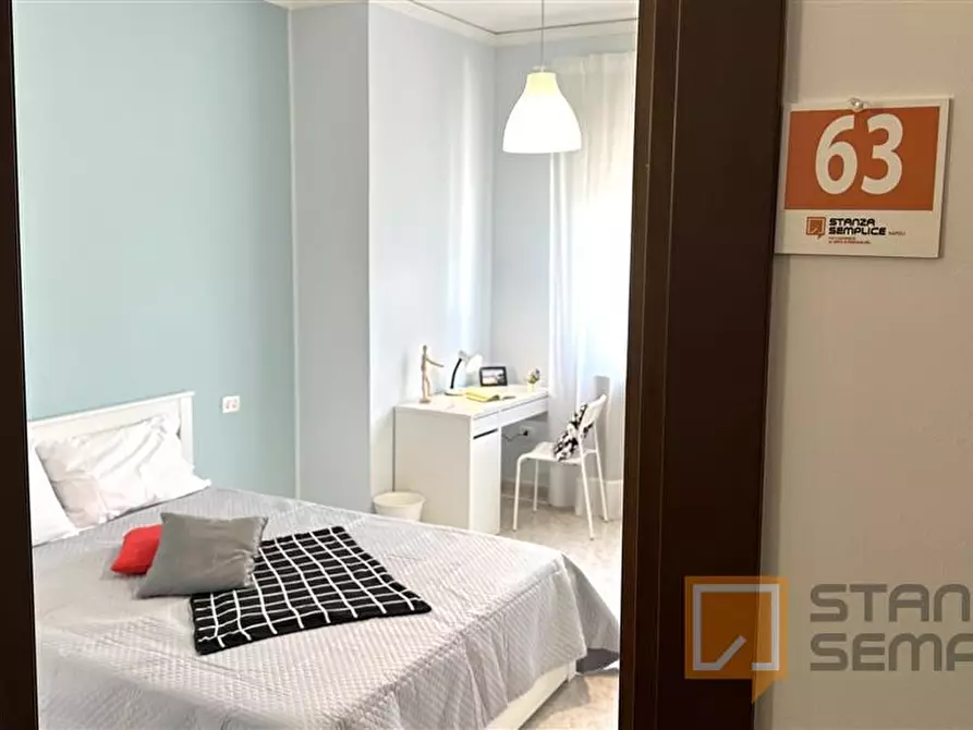 Immagine 1 di Stanza singola in affitto  in Via Diocleziano n. 210   a Casandrino