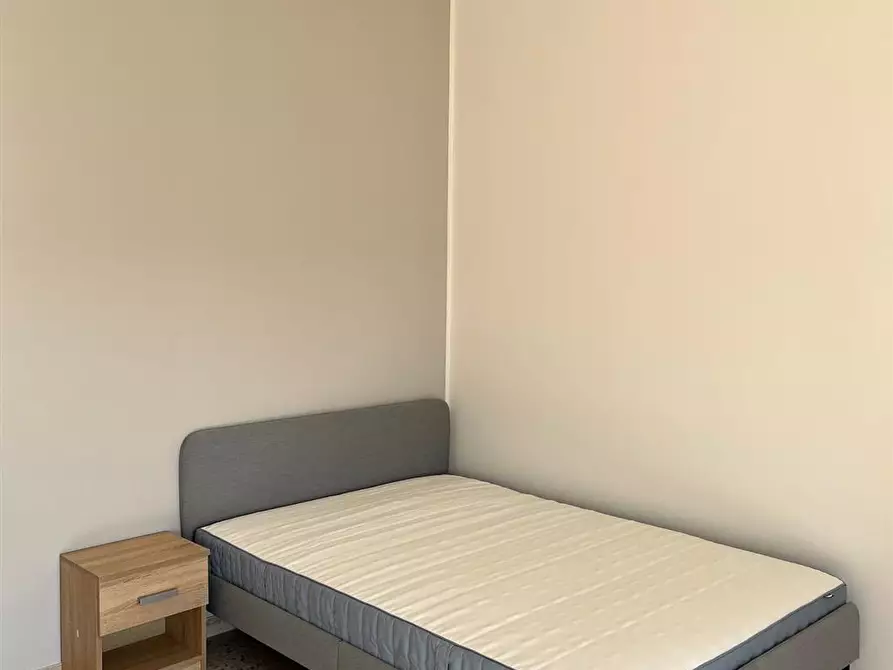 Immagine 2 di Stanza singola in affitto  in via d'angio 91 a Catania