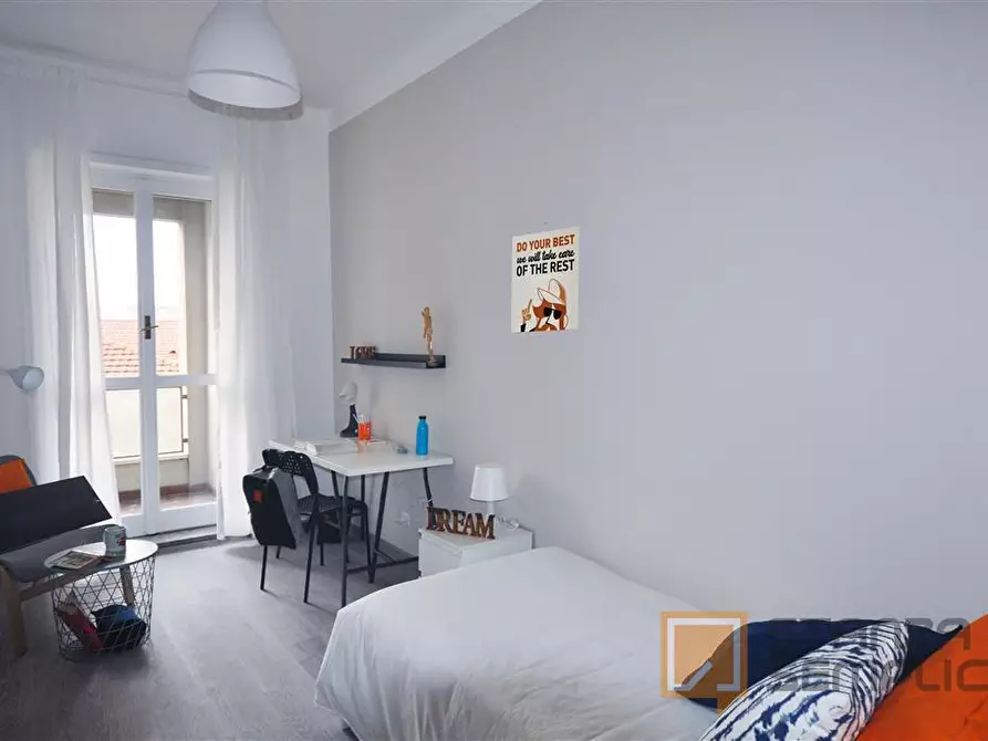 Immagine 3 di Stanza singola in affitto  in Corso Massimo d'Azeglio n.60 Scala H a Torino