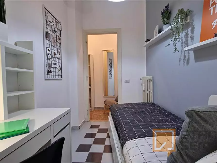Immagine 3 di Stanza singola in affitto  in Piazza Cardinal Ferrari, 2 a Roma