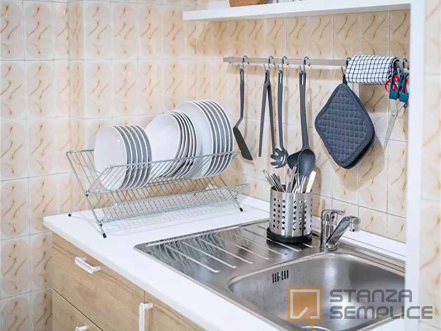 Immagine 4 di Stanza singola in affitto  in Via Giulio Petroni 25/5 a Bari