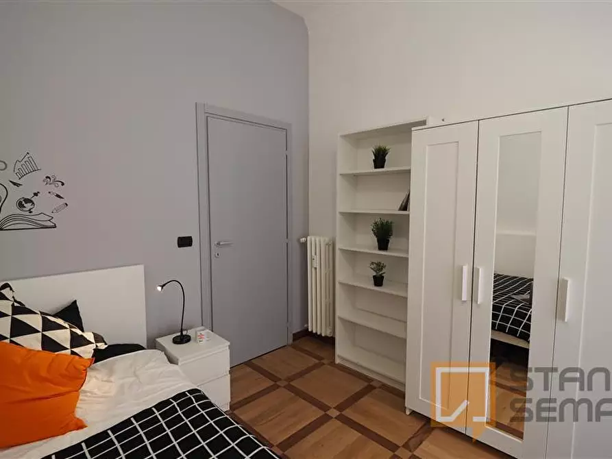 Immagine 2 di Stanza singola in affitto  in Via Sagliano Micca 3 a Torino