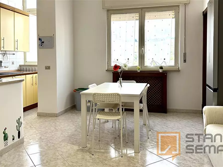 Immagine 13 di Stanza singola in affitto  in Via Diocleziano n. 210   a Casandrino