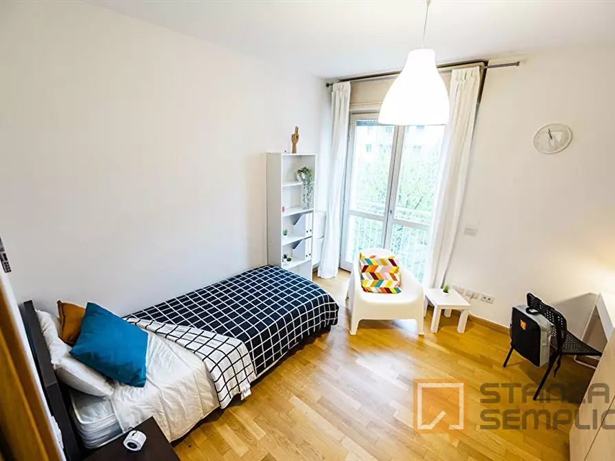 Immagine 1 di Stanza singola in affitto  in VIA BERIZZI 16 a Bergamo