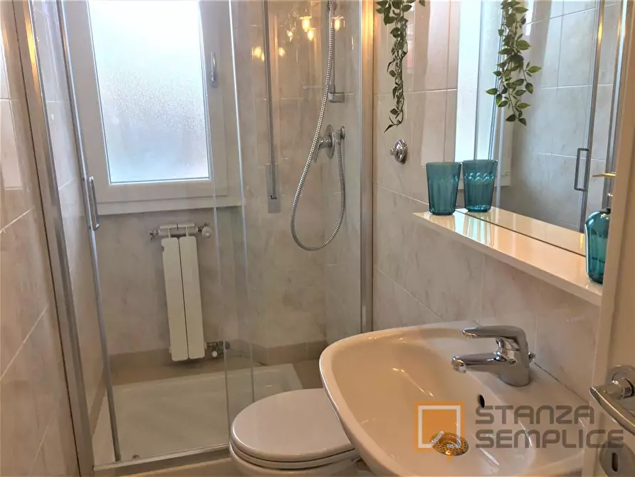 Immagine 15 di Stanza singola in affitto  in VIA Q. SELLA 44 (3) a Firenze