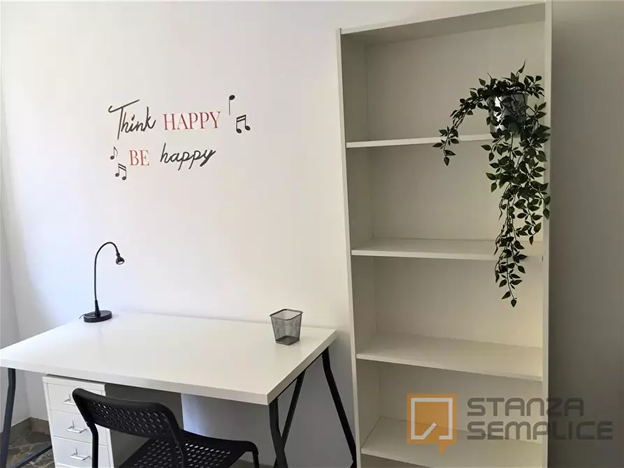 Immagine 2 di Stanza singola in affitto  in VIA Q. SELLA 44 (2) a Firenze