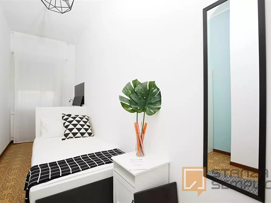 Immagine 6 di Stanza singola in affitto  in VIA SAFFI, 47 a Rimini