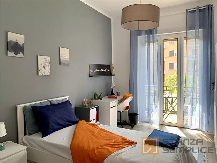 Immagine 1 di Stanza singola in affitto  in Corso Peschiera n.248 a Torino