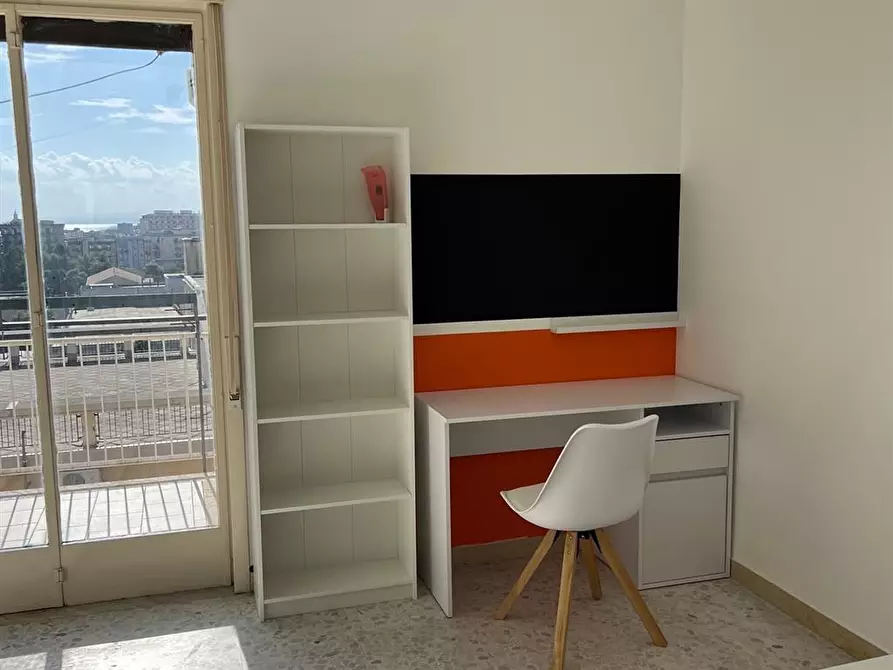 Immagine 2 di Stanza singola in affitto  in via d'angio 91 a Catania