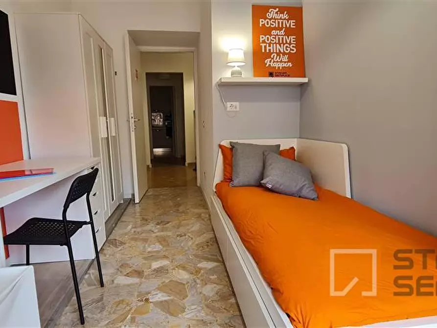 Immagine 1 di Stanza singola in affitto  in Lungotevere di Pietra Papa, 61  a Roma