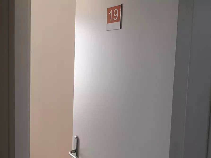 Immagine 5 di Stanza singola in affitto  in Vico Campane a Donnalbina n. 18 a Napoli