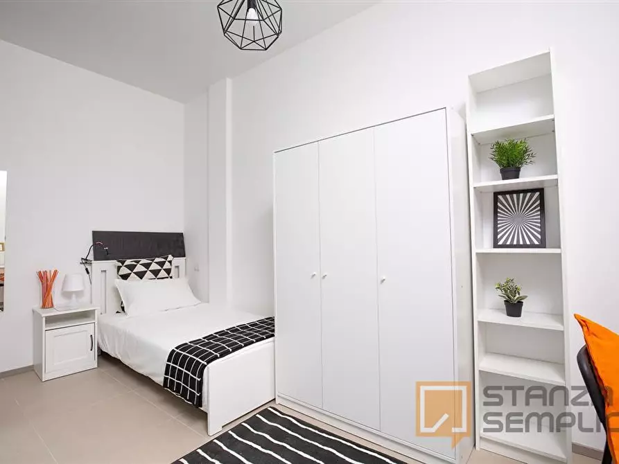 Immagine 3 di Stanza singola in affitto  in VICOLO GIOIA,1 a Rimini