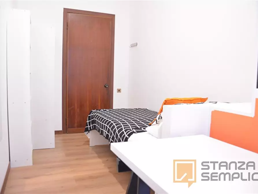 Immagine 2 di Stanza singola in affitto  in Via Tigellio 20b a Cagliari