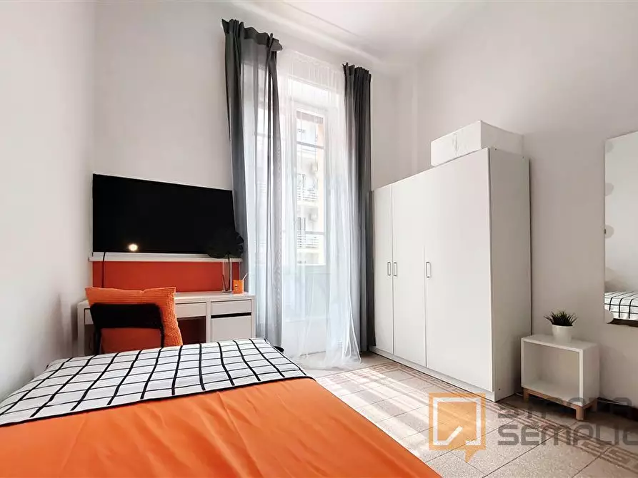 Immagine 2 di Stanza singola in affitto  in Via di Villa Koch 4 a Roma