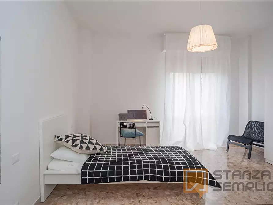 Immagine 2 di Stanza singola in affitto  in VIA F. BARACCA 185/E a Firenze