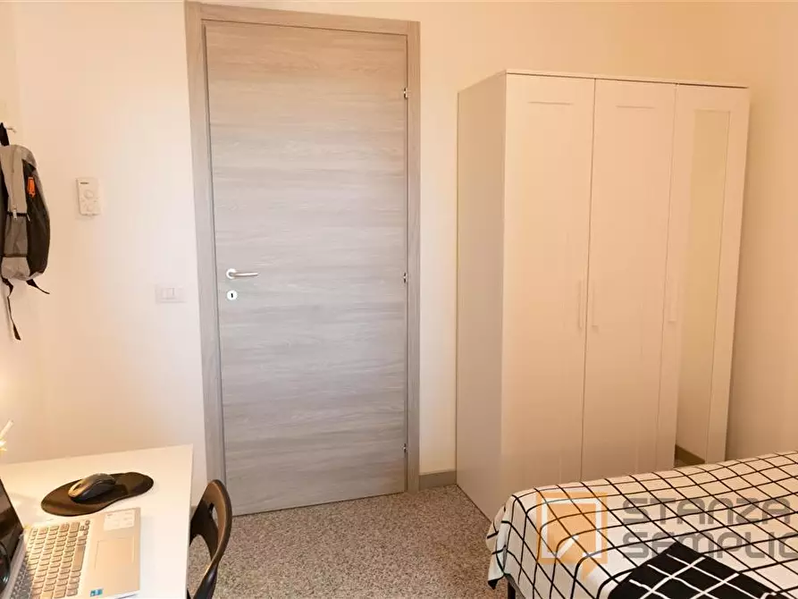 Immagine 3 di Stanza singola in affitto  in Via Dante 108 a Cagliari