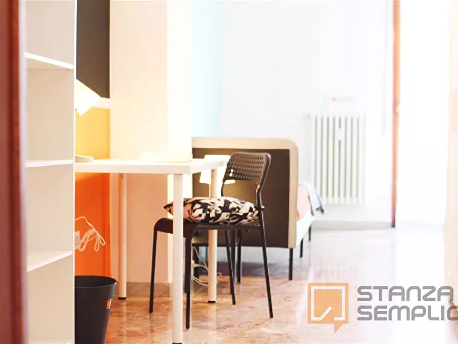 Immagine 3 di Stanza singola in affitto  in Via Como 10 a Lecco